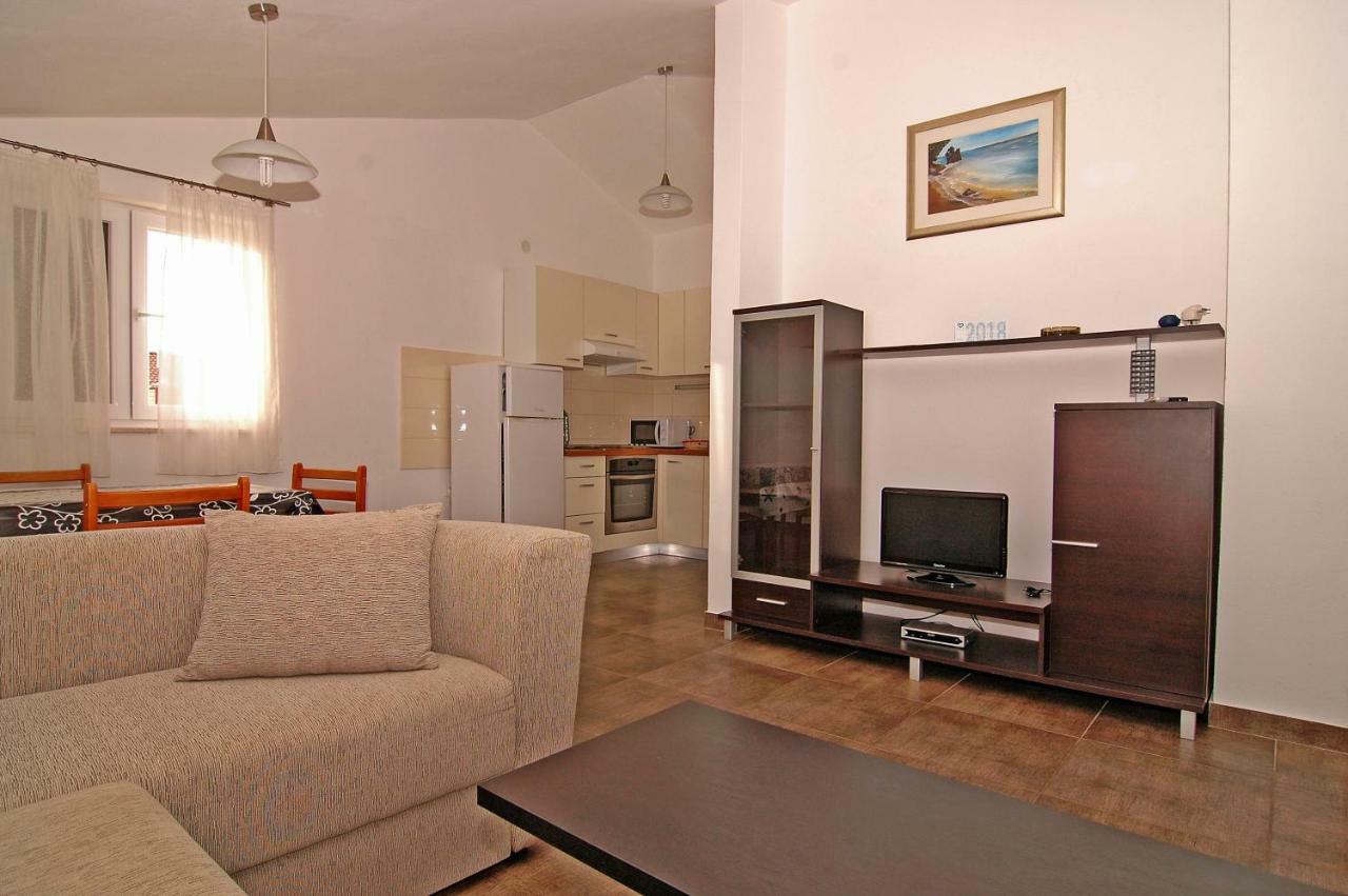 Apartment Urem Biograd Na Moru Εξωτερικό φωτογραφία