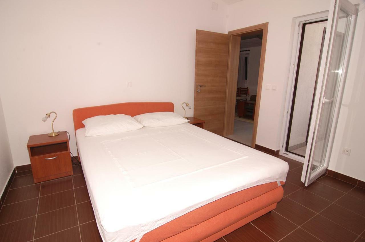 Apartment Urem Biograd Na Moru Εξωτερικό φωτογραφία