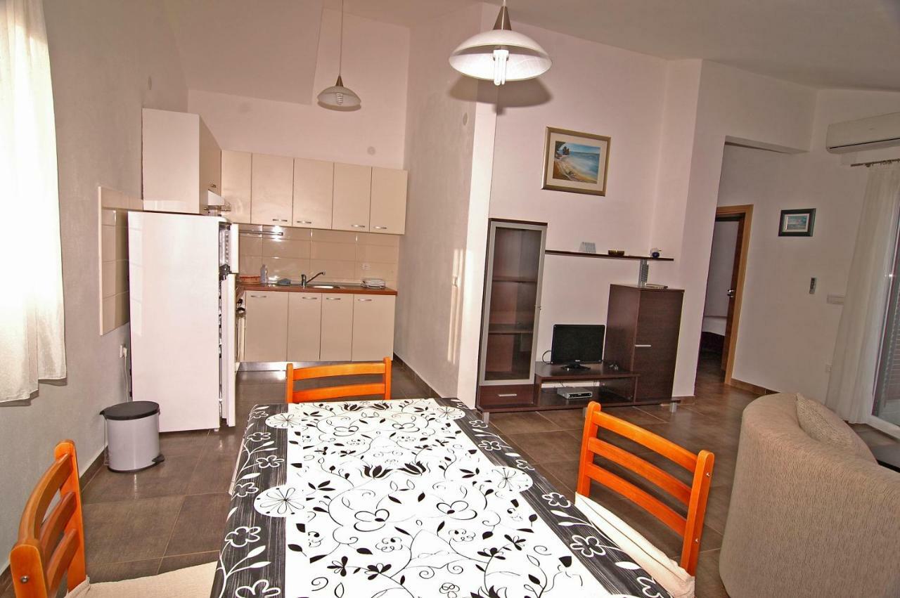 Apartment Urem Biograd Na Moru Εξωτερικό φωτογραφία
