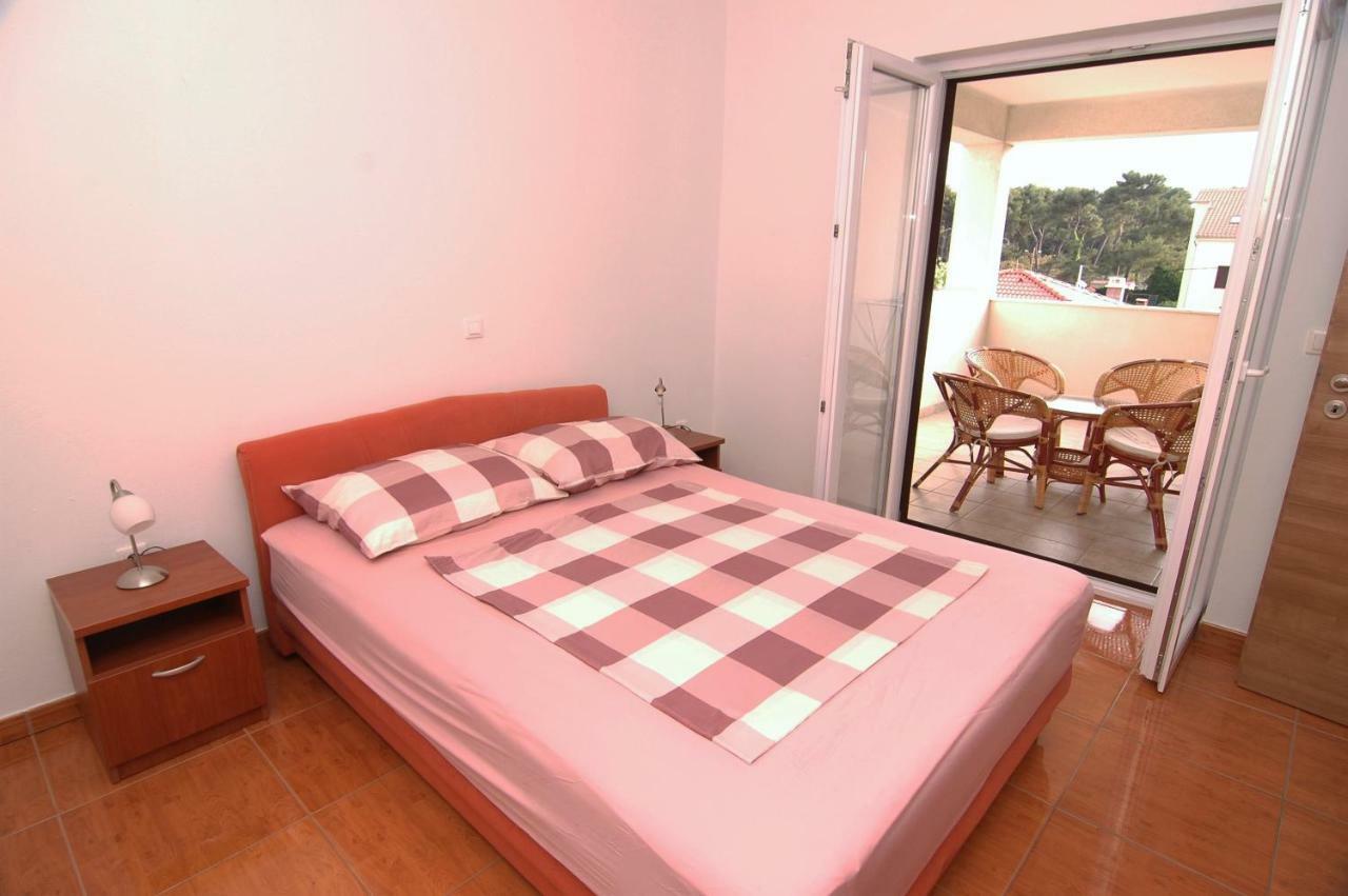 Apartment Urem Biograd Na Moru Εξωτερικό φωτογραφία